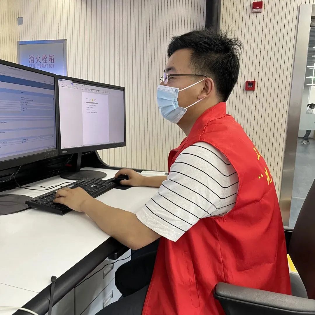 详细阅读:西藏最新上海医保局24小时在线咨询方法分析(最方便真实的西藏上海医保局24小时在线咨询平台方法) 西藏最新上海医保局24小时在线咨询方法分析(最方便真实的西藏上海医保局24小时在线咨询平台方法)