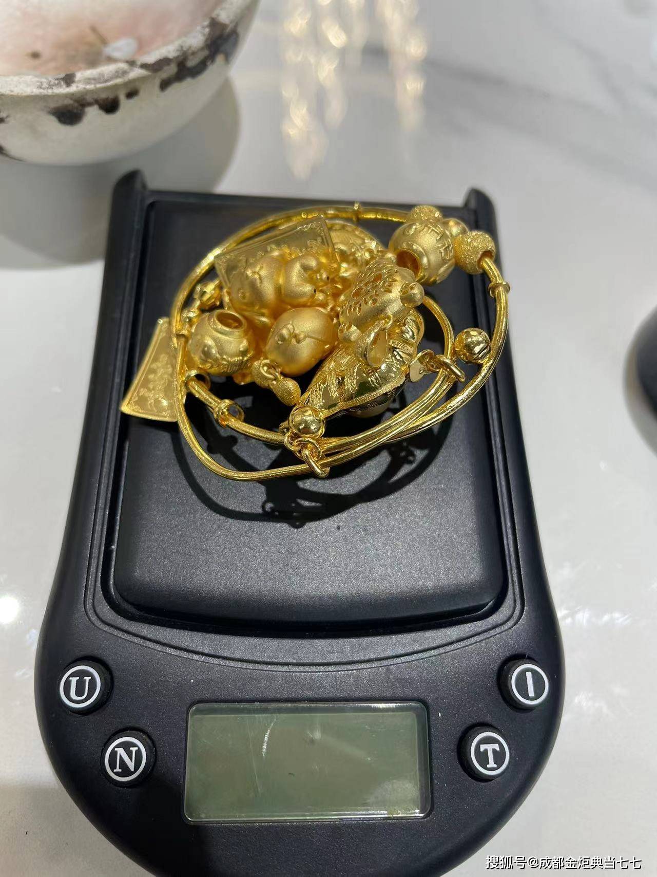 西藏最新24小时上门回收金价方法分析(最方便真实的西藏24小时上门回收黄金方法)